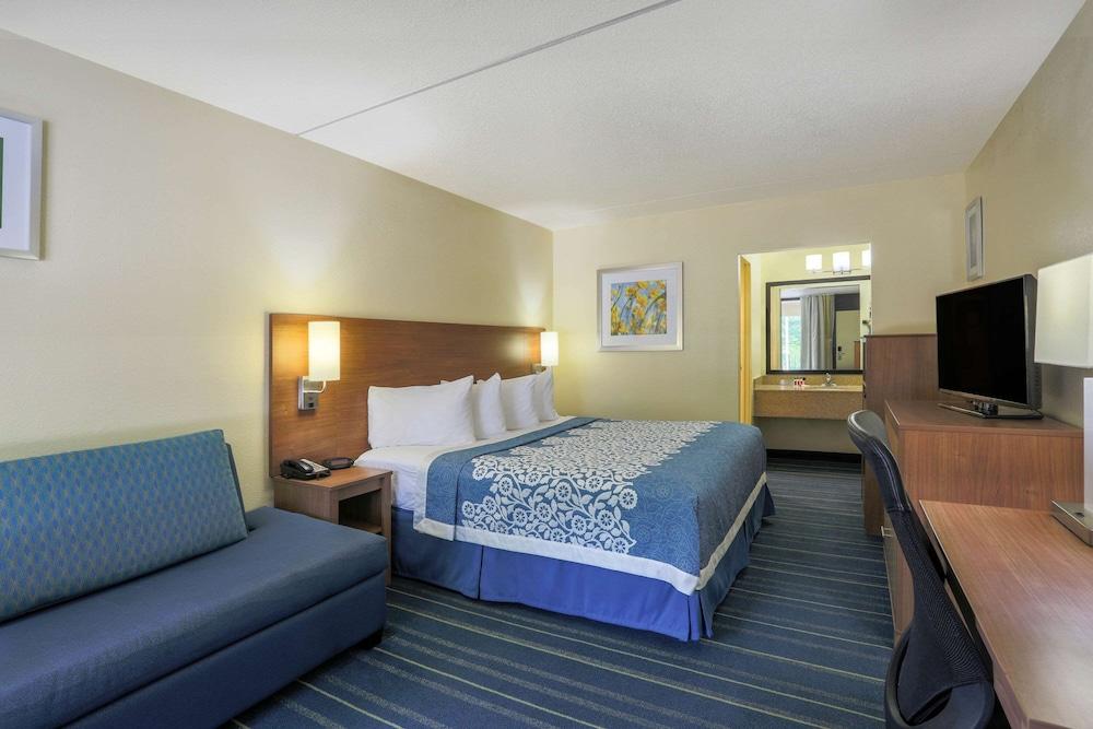 Days Inn by Wyndham Newark Wilmington photo 11