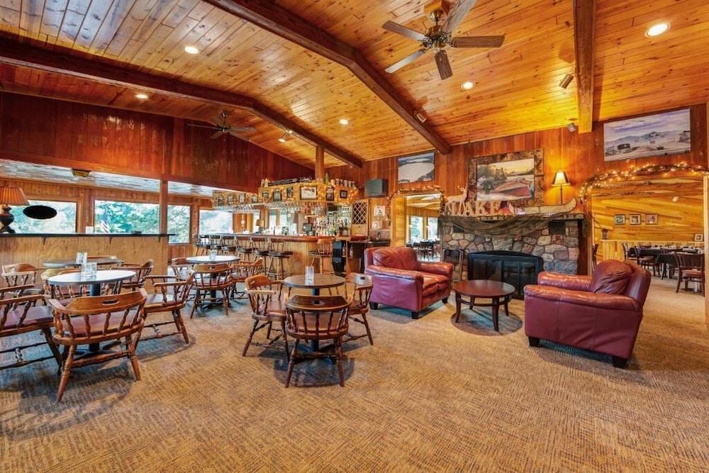 Chanticleer Inn photo 27