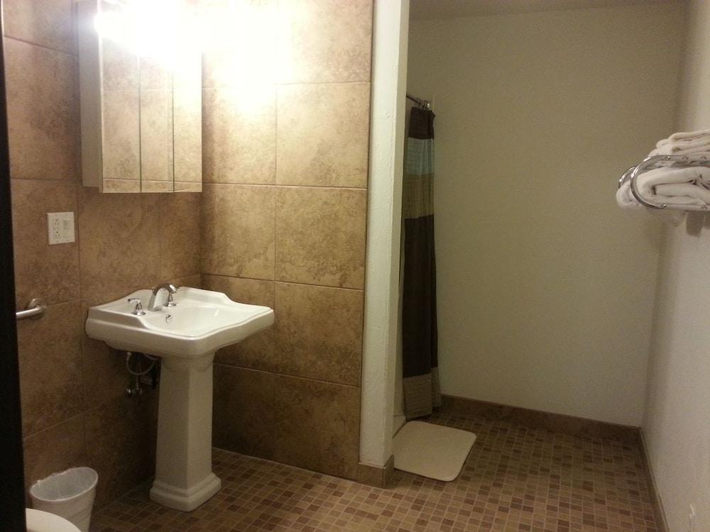 The Oasis Extended Stay photo 4