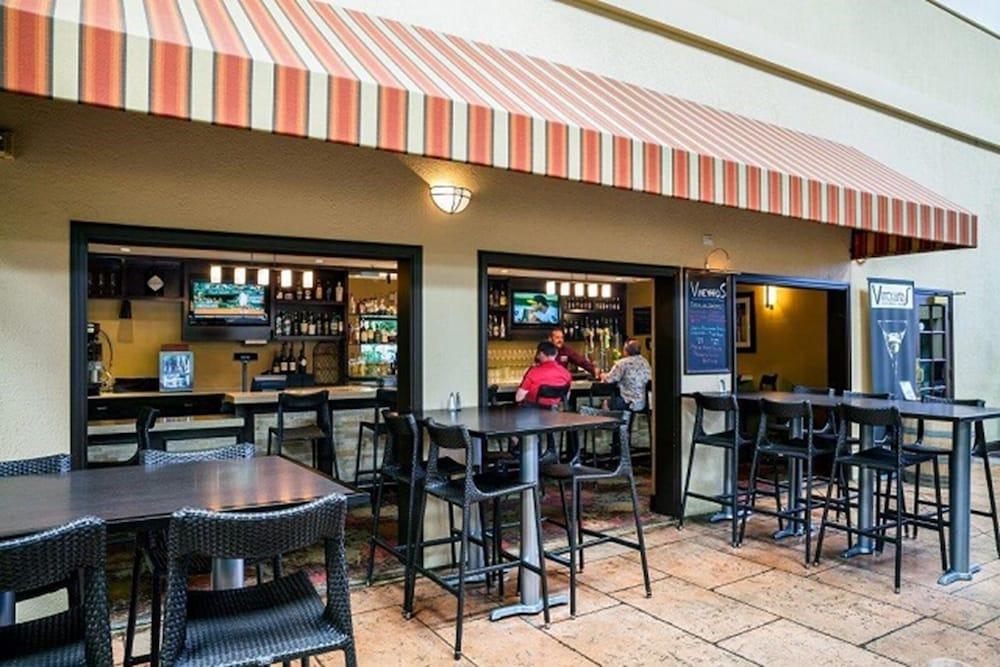 FairBridge Hotel by Concord Plaza photo 4