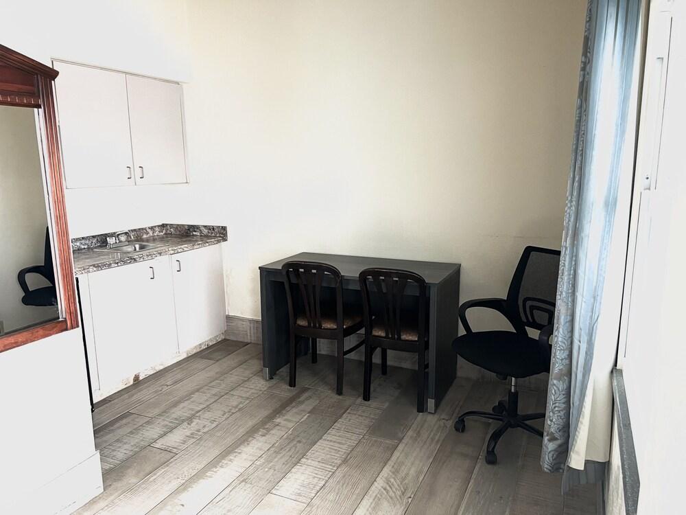 Budget Inn - Ft Myers photo 23
