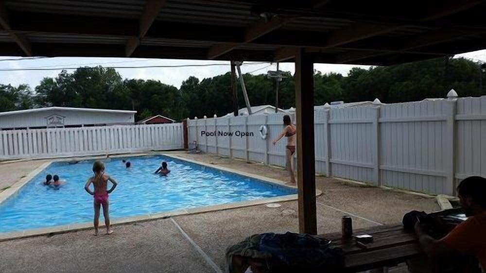 Sunnyside Motel photo 3