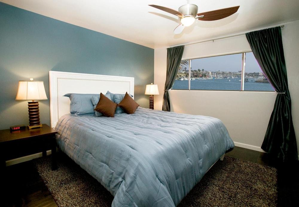 Oceanside Marina Suites photo 10