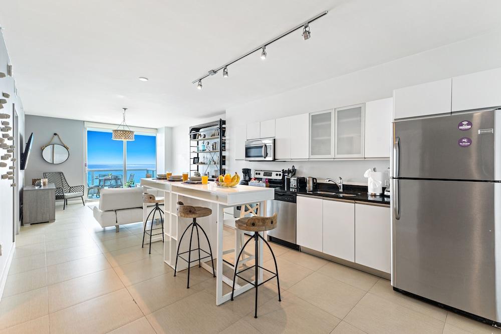 Dharma Home Suites Miami at Monte Carlo photo 5