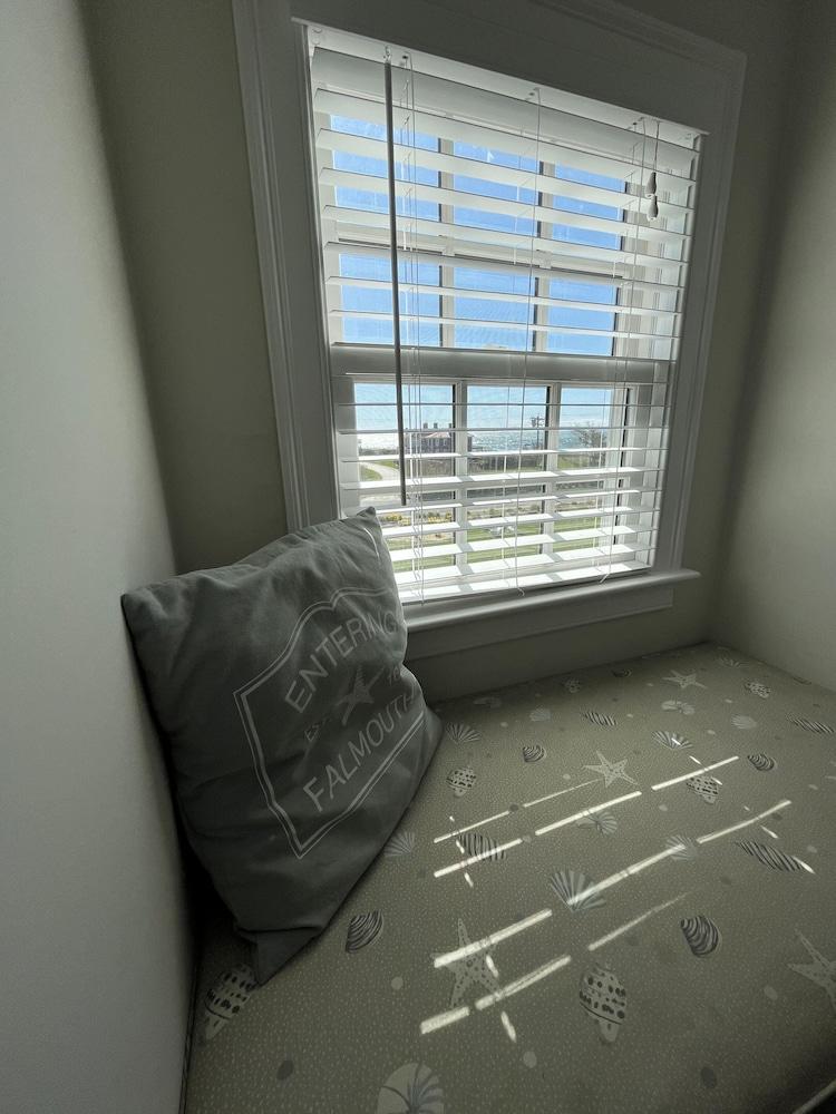 Beach Breeze Inn photo 37