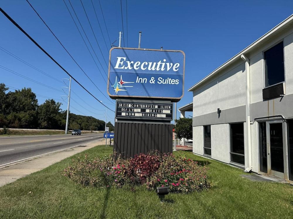 Executive Inn and Suites Baker photo 1