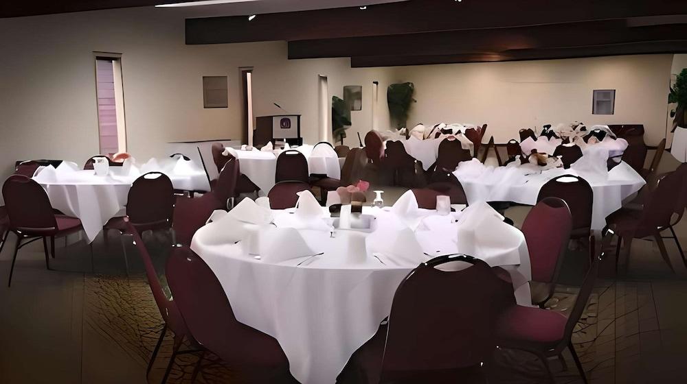 Comfort Inn & Suites photo 23