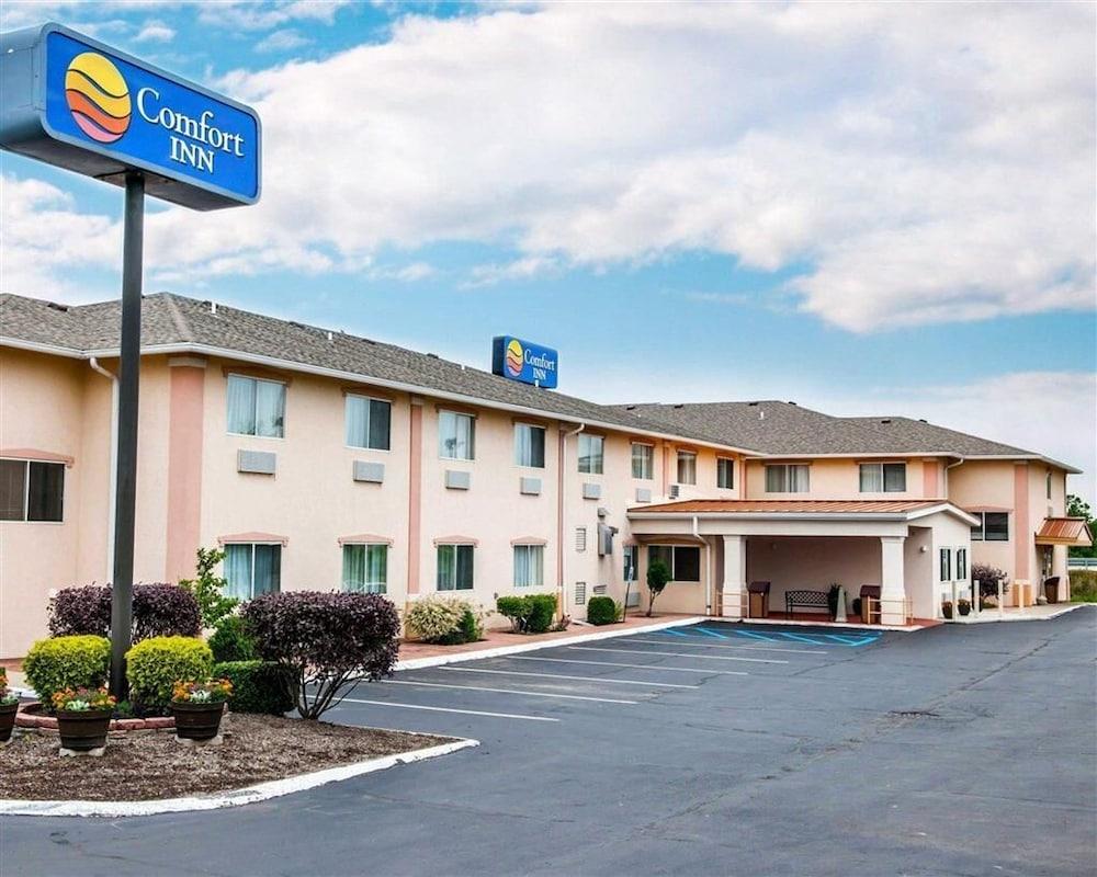Baymont by Wyndham Richmond I-70 photo 31