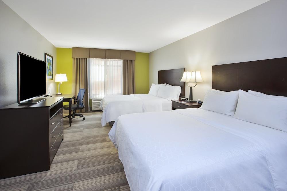 Holiday Inn Express Hotel & Suites Niles by IHG photo 13