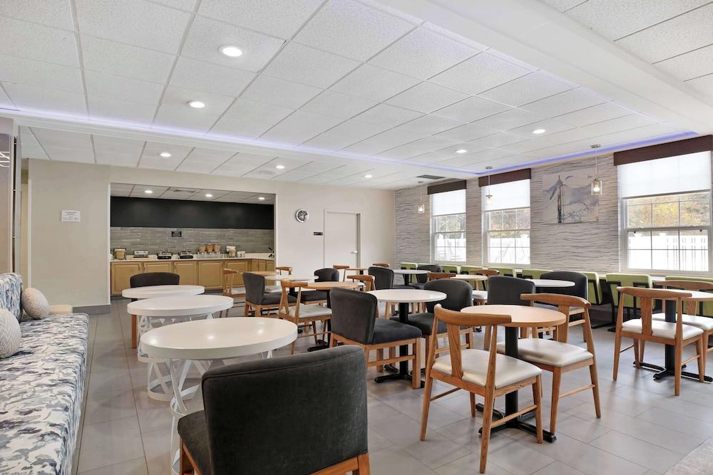 Best Western Mystic Hotel photo 25