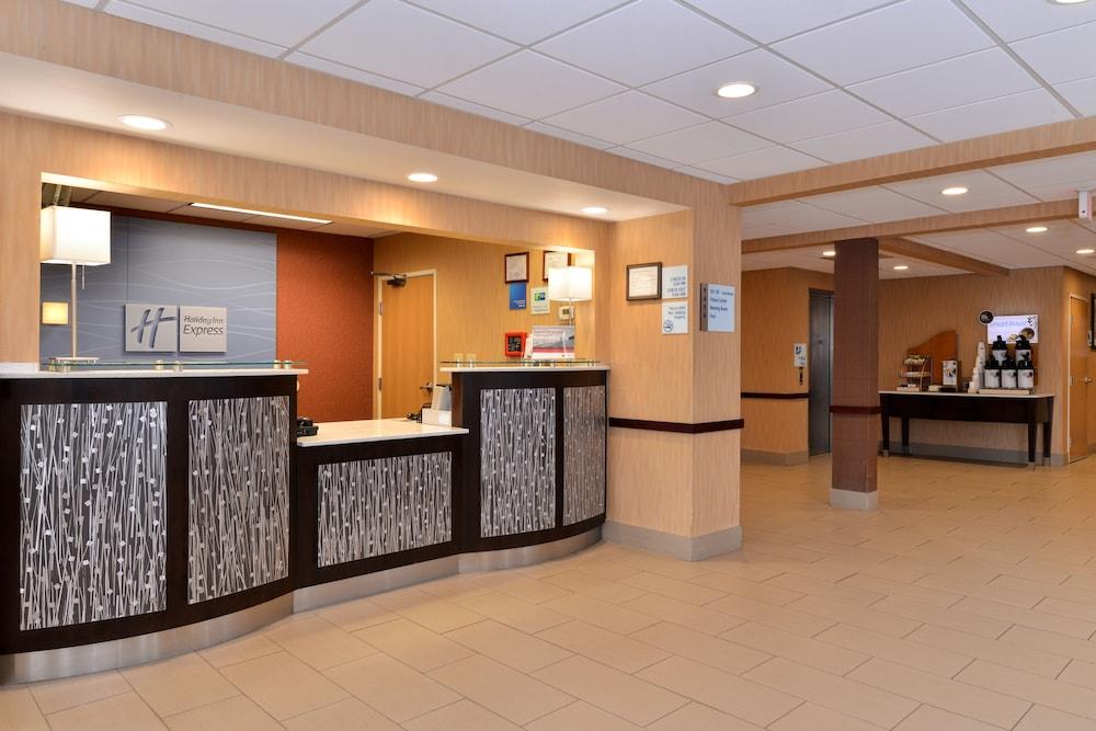 Comfort Inn & Suites Sharonville - Cincinnati North photo 3