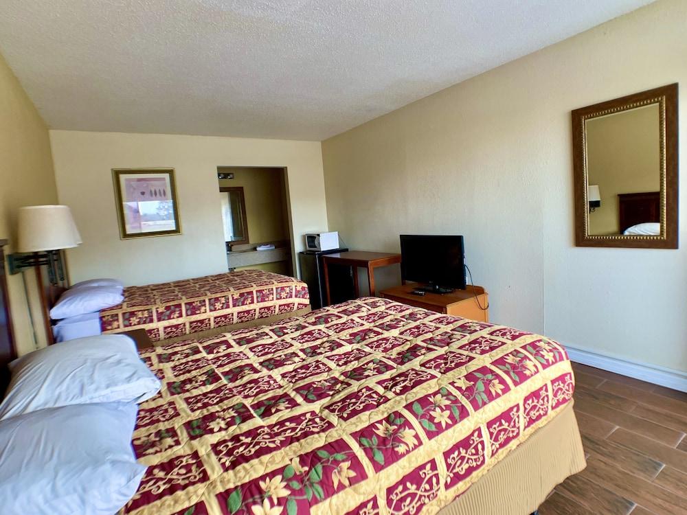La Vista Inn photo 14
