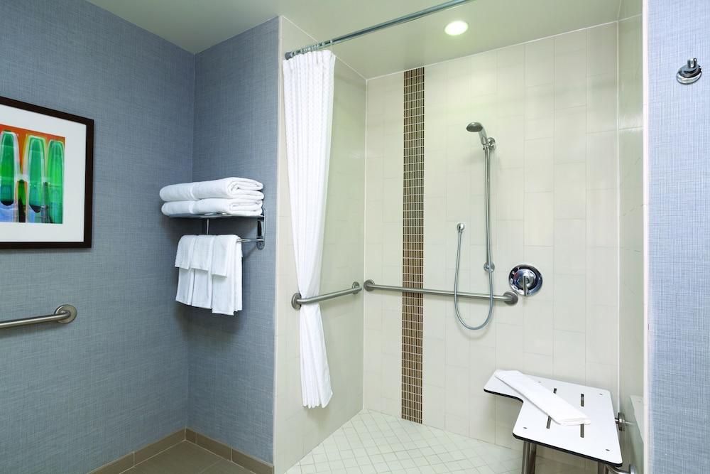 Hyatt Place Waco photo 9