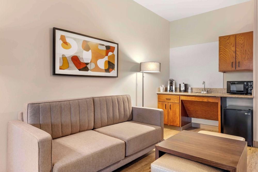 Best Western Plus Riata photo 8