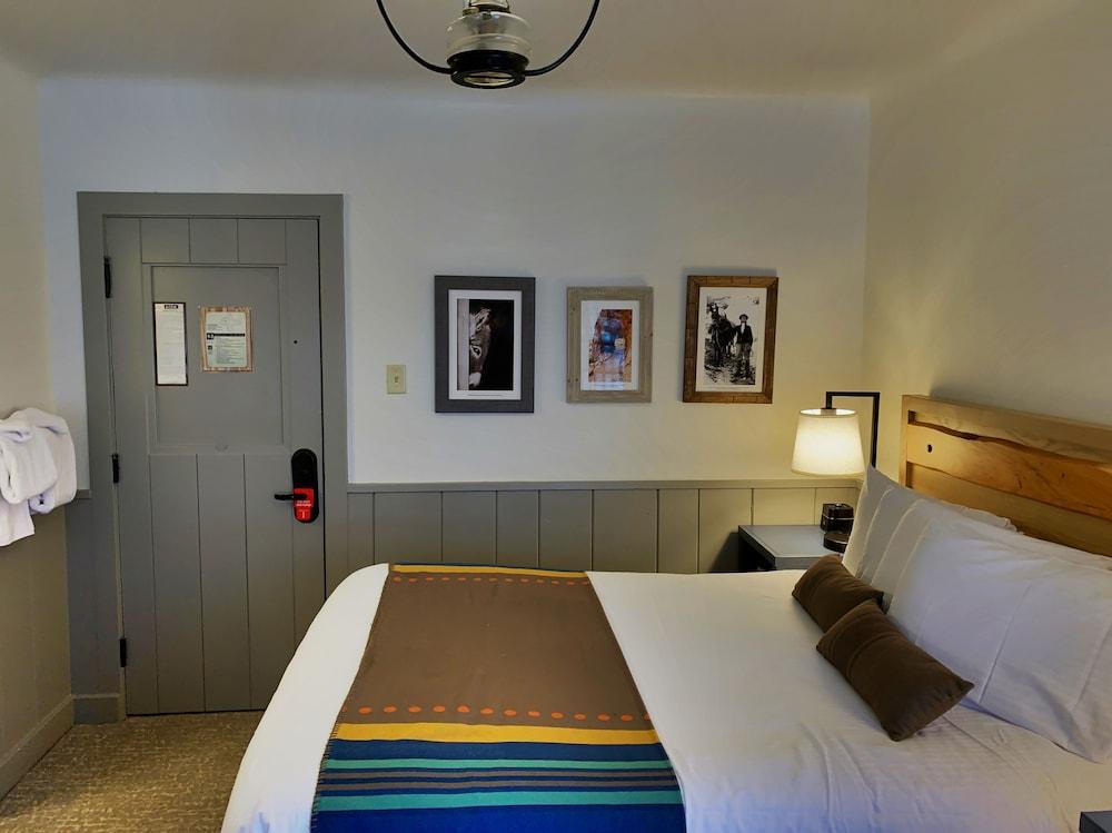 Bright Angel Lodge – Inside the Park photo 20