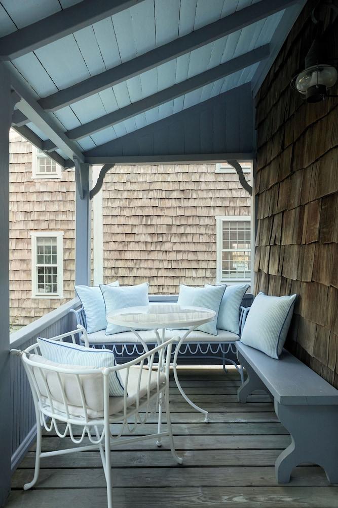 Sawyer House photo 7