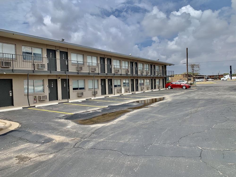Rodeway Inn Midland South photo 48