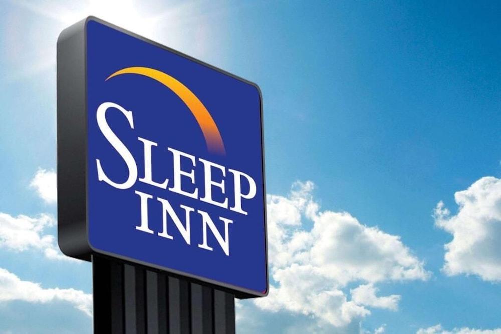 Sleep Inn Jacksonville Airport photo 31