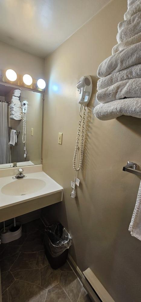 River Country Motor Lodge photo 62