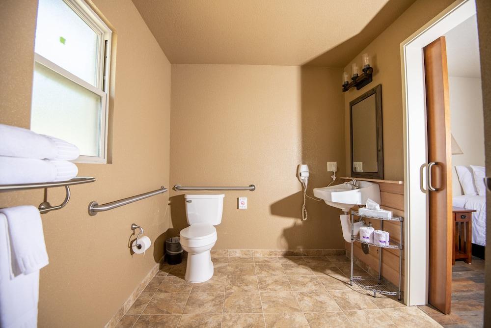 The Village at Highlands Ranch photo 19