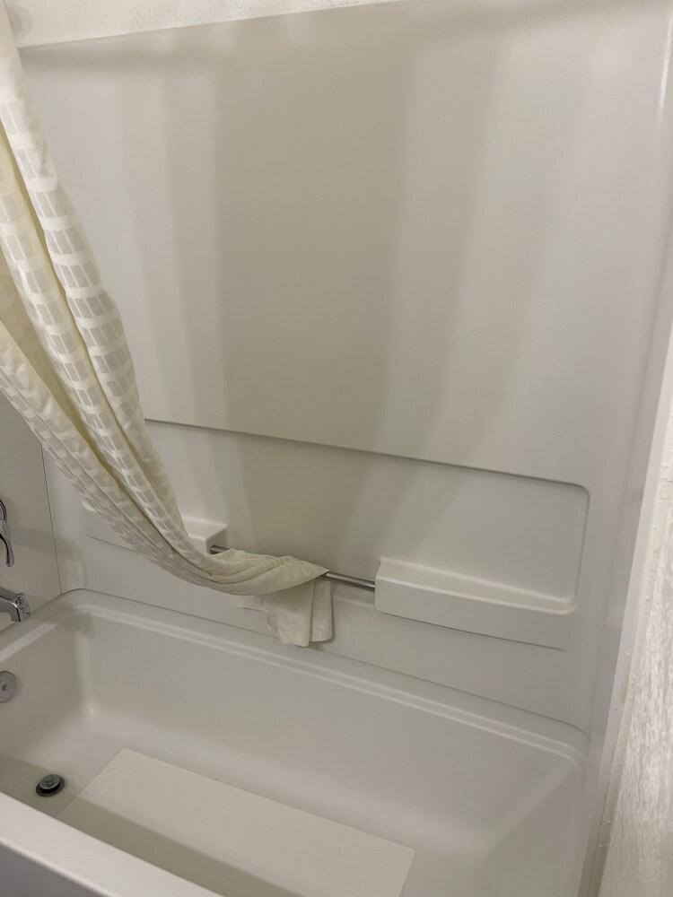 Motel 6 Tempe, AZ – Elliot Road photo 21