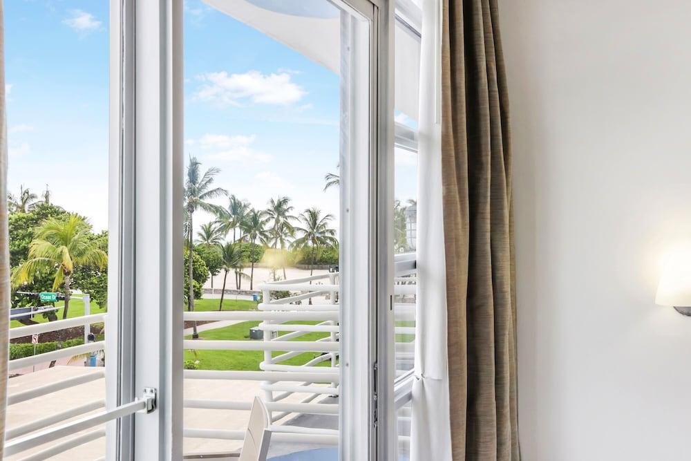 Strand Ocean Drive Suites photo 12