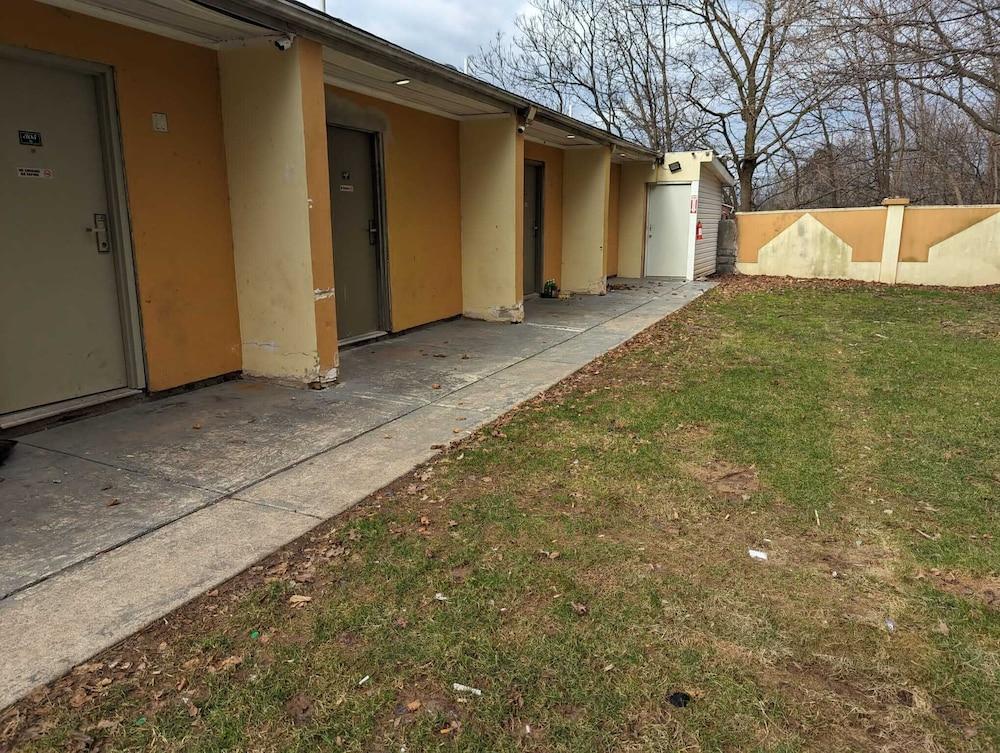 Executive Inn Coopersburg photo 13
