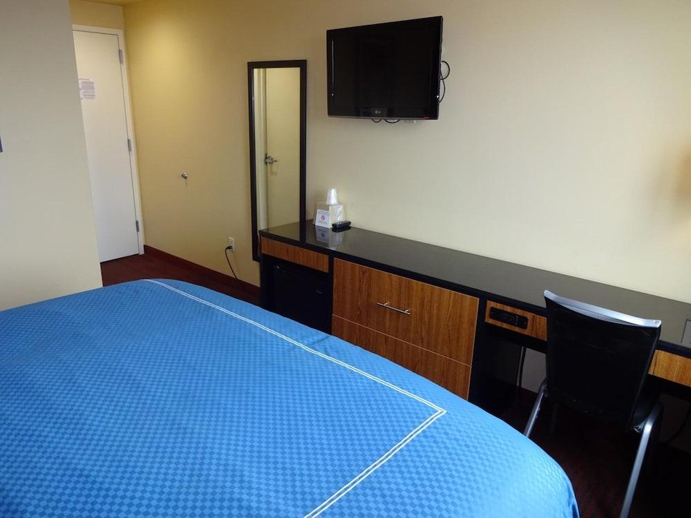 Hotel Bliss photo 14