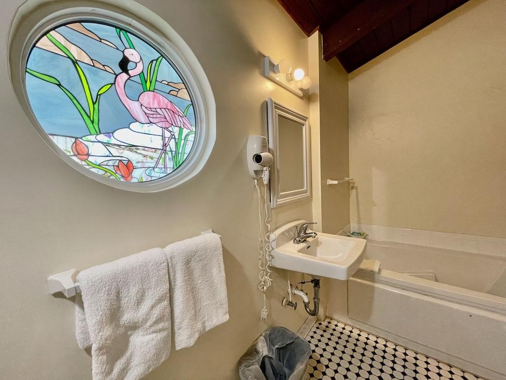 Magic Beach Motel photo 28