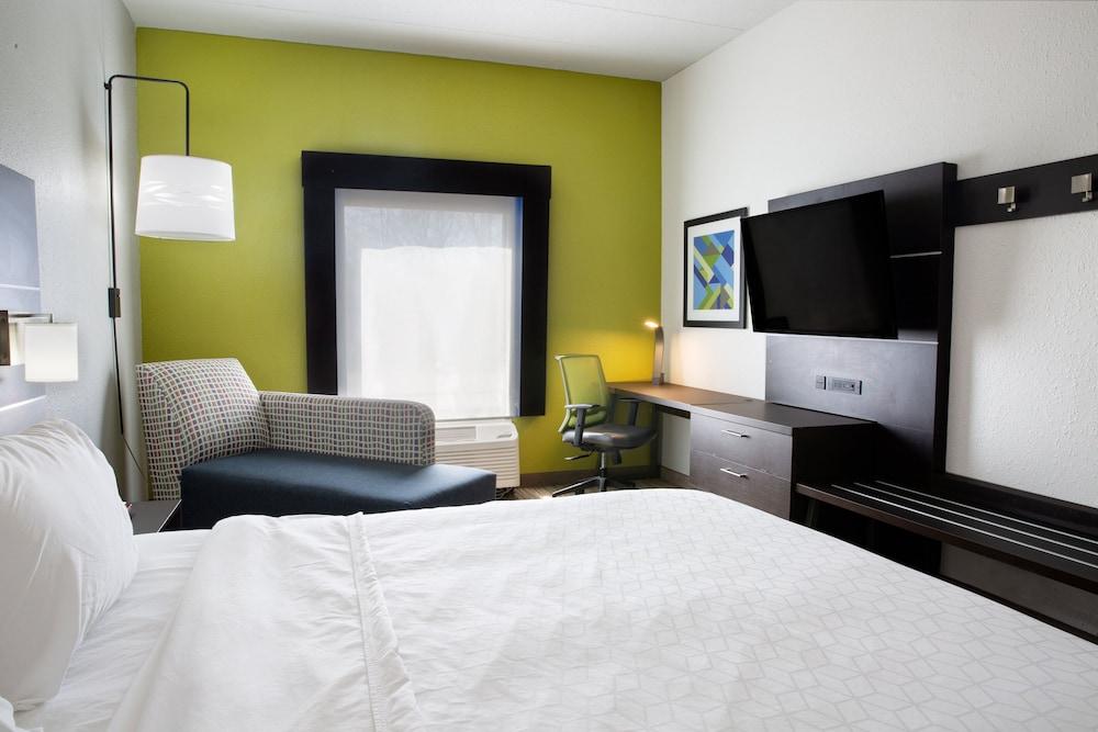 Holiday Inn Express & Suites Dayton-Huber Heights by IHG photo 28