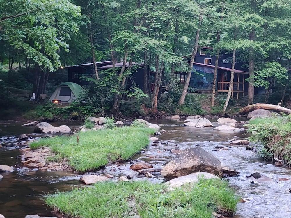 Black Bear Resort photo 1