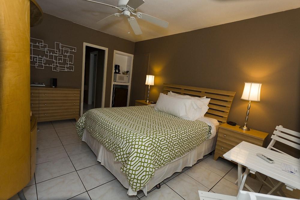 Granada Inn photo 65