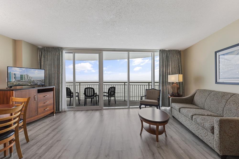 Sandy Beach Oceanfront Resort photo 33