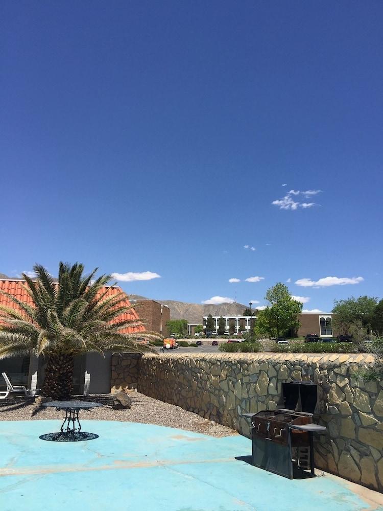 Extend-A-Suites Utep photo 18