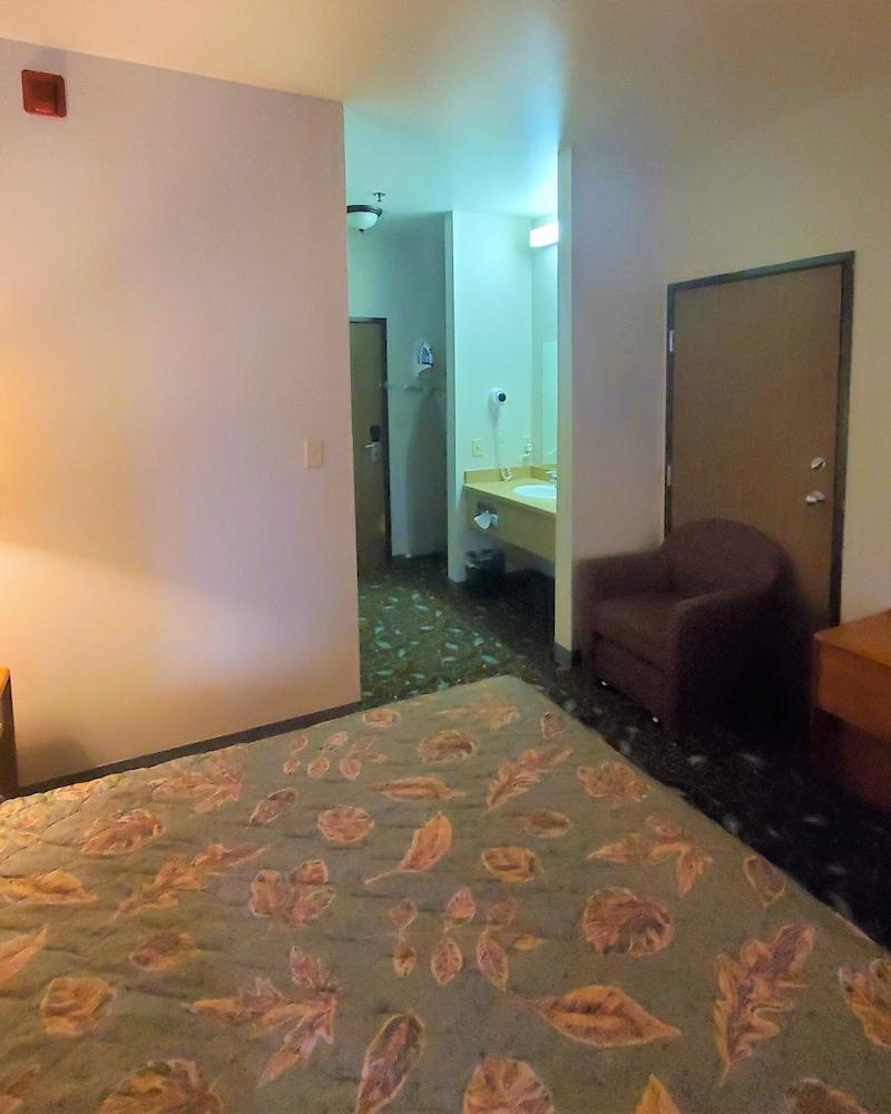 Quality Inn & Suites Pinedale photo 17