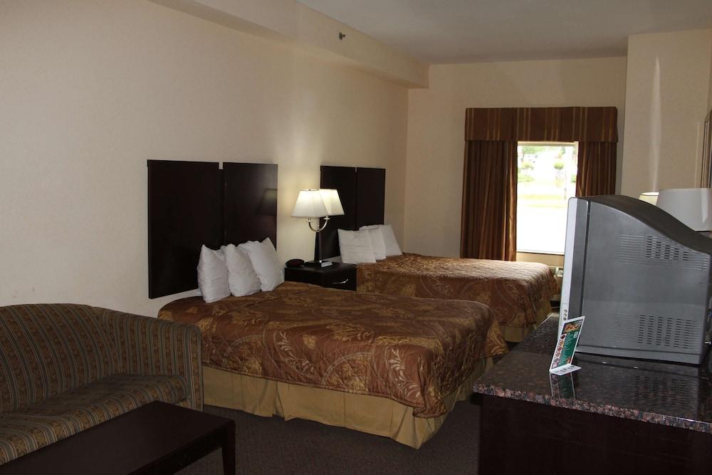 Jameson Inn and Suites Riverdale photo 11