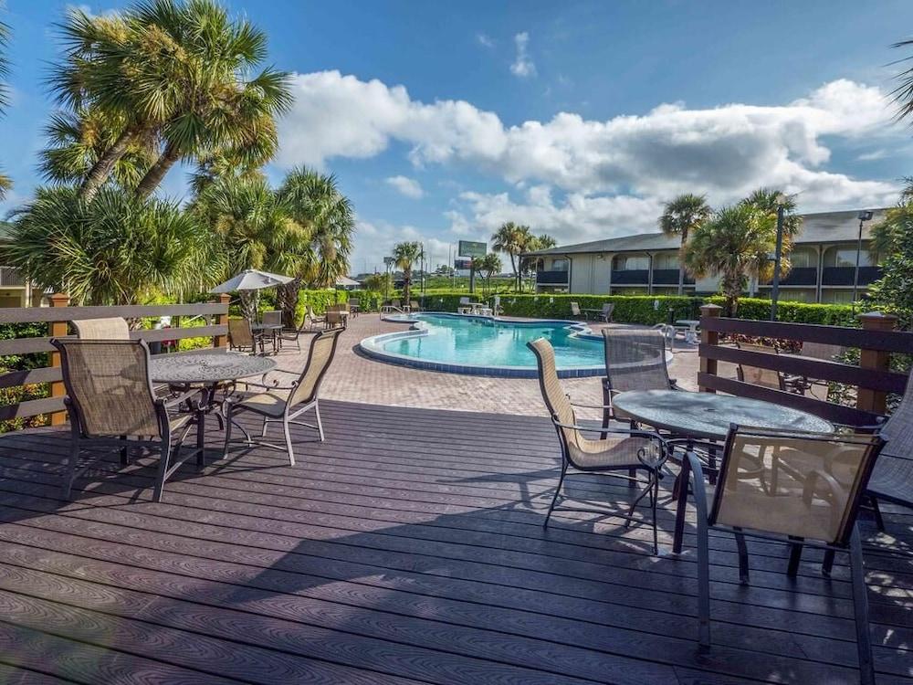 Countryside Inn & Suites Orlando photo 12