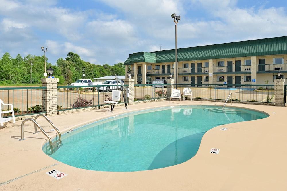 Americas Best Value Inn Winona photo 17