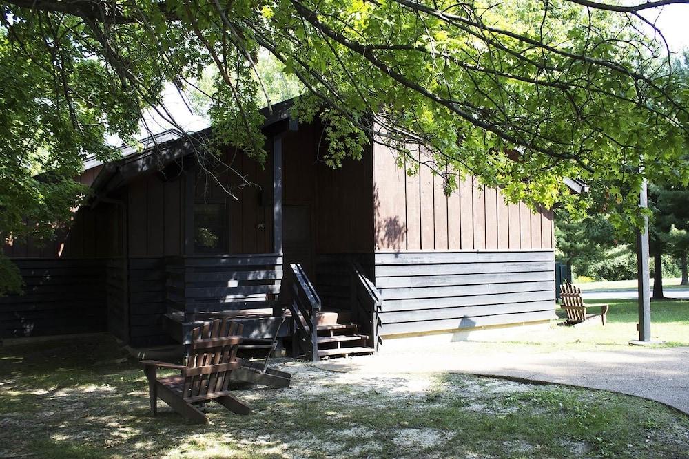 Giant City Lodge photo 1