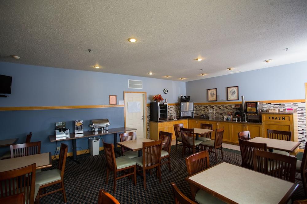 Chisholm Inn & Suites photo 14