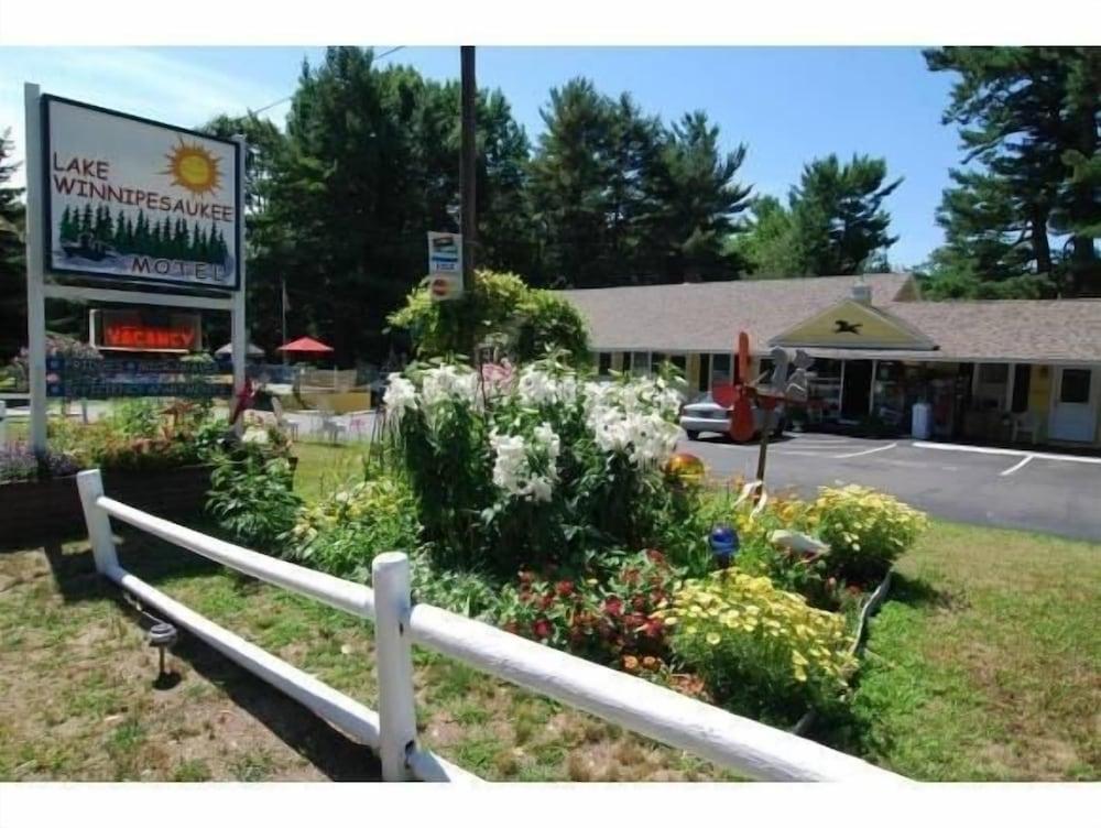 Lake Winnipesaukee Motel photo 62