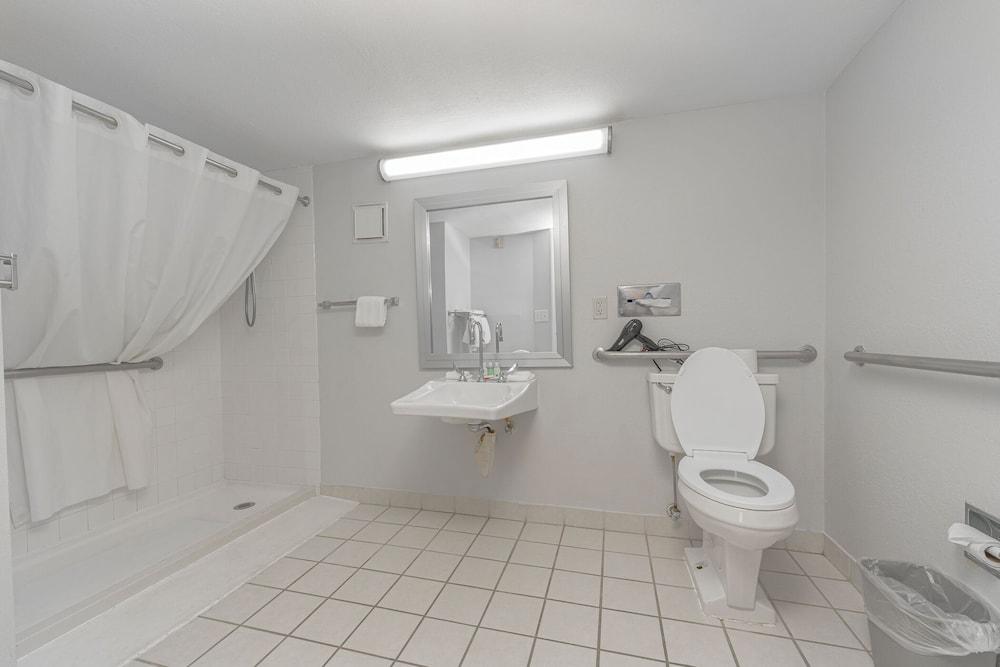 Quality Inn photo 27