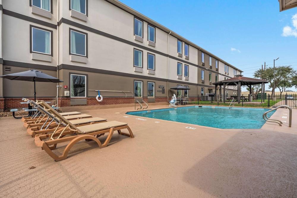 Motel 6 Rosenberg, TX photo 16