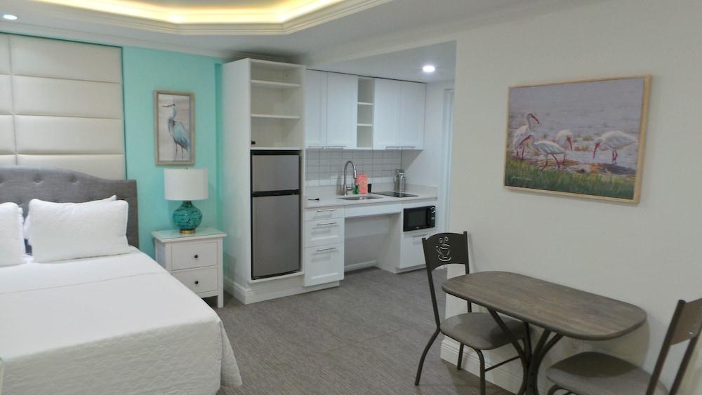 Island House Hotel photo 44