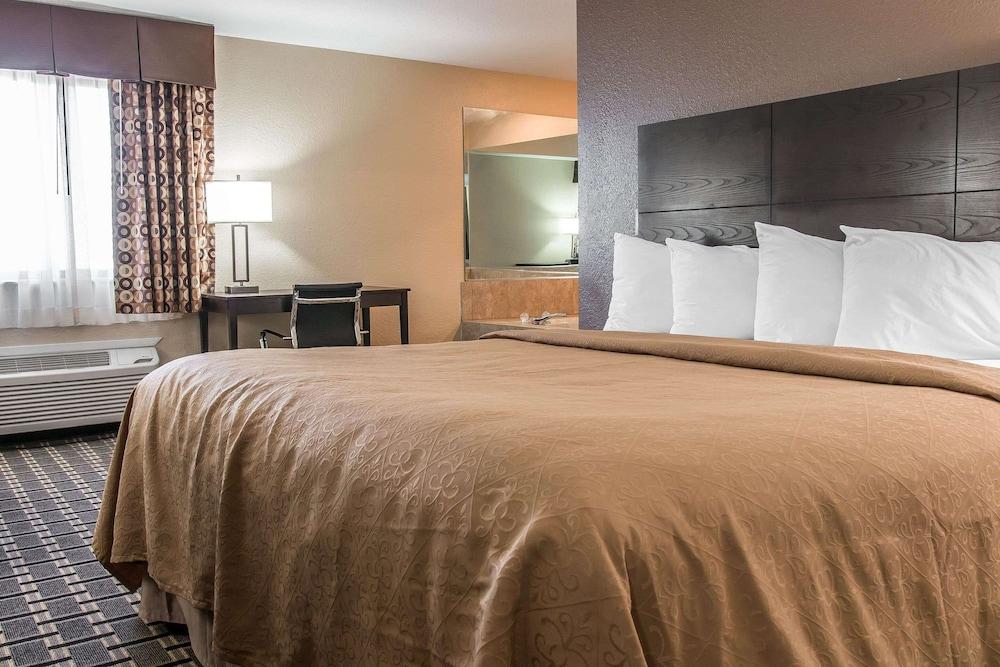 Quality Inn Grand Rapids South-Byron Center photo 9