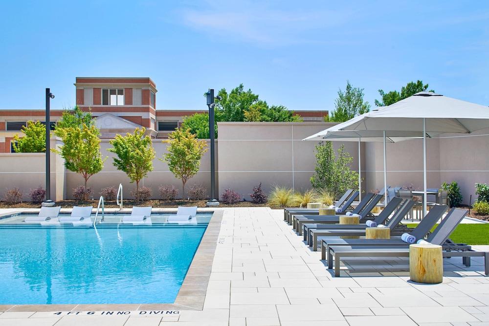 UNC Charlotte Marriott Hotel & Conference Center photo 27