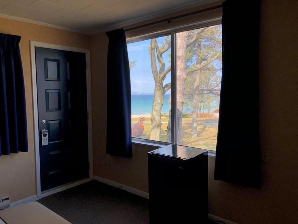 Riviera Motel photo 37