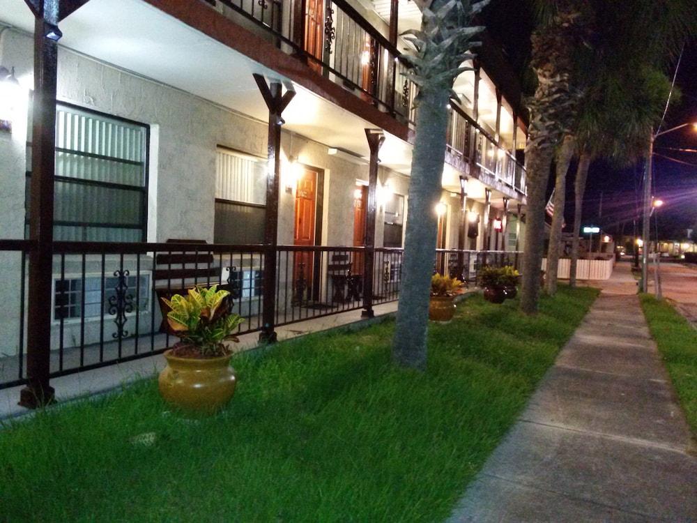 Merida Inn and Suites photo 27