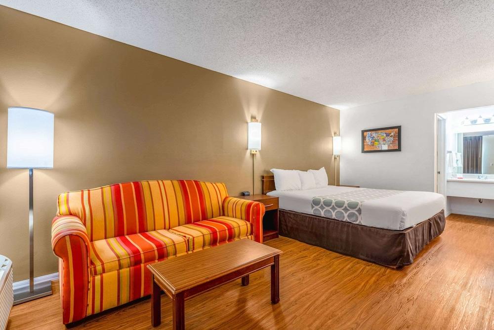 Econo Lodge Crystal River photo 10