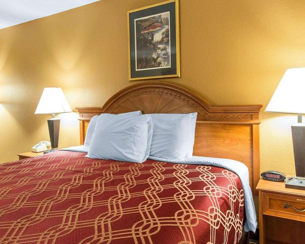 Econo Lodge Dalton West photo 9